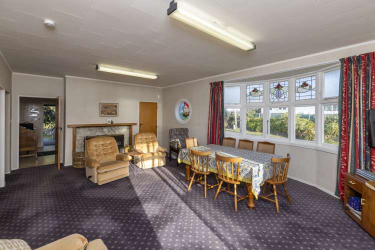 82 The Parade Paekakariki_9