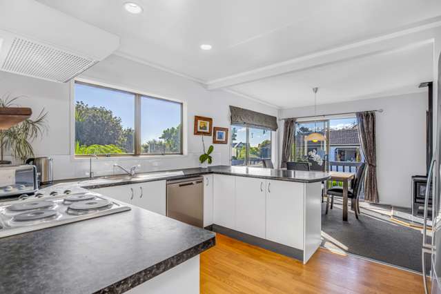 67 Marendellas Drive Bucklands Beach_3