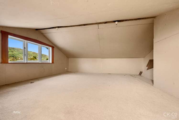 30 Ludlam Crescent Woburn_14