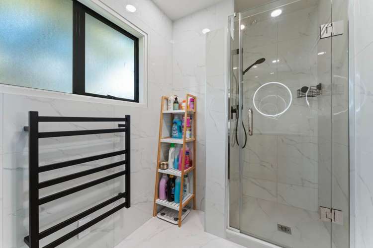 88 Parr Terrace Castor Bay_17