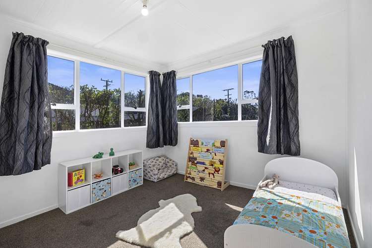 90 Smart Road Glen Avon_12