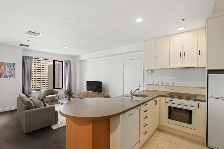 1812/171 Queen Street_2