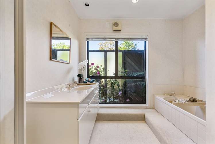 24 Bert Wilson Place Cockle Bay_13