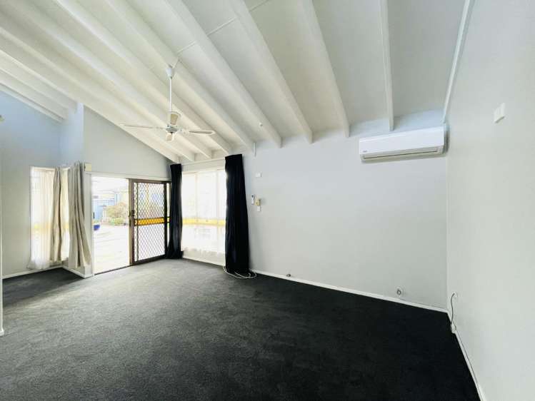 2/801 Hastings Street North 10490_2