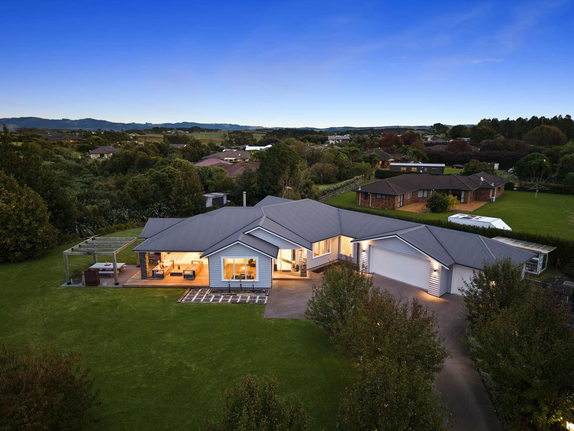 1557 Waiuku Road Waiuku_0