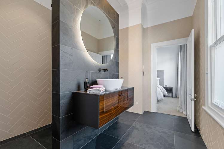 6 Russell Street Stanley Point_19