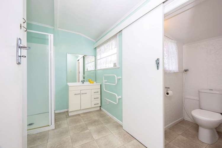 25 Margan Avenue New Lynn_20