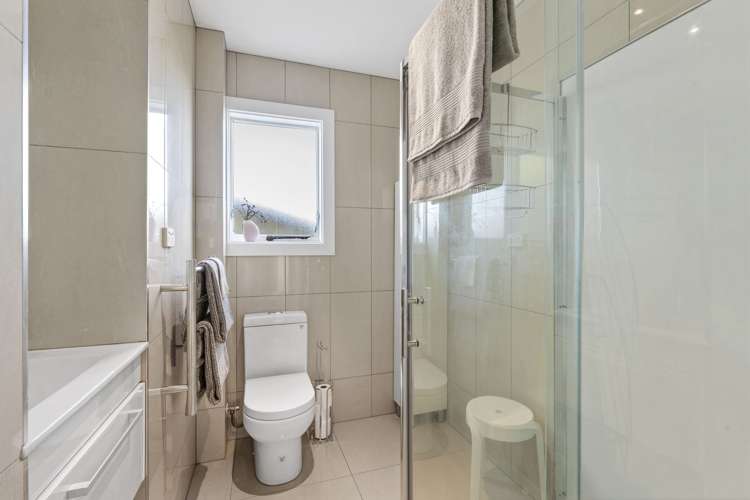 122 The Ridgeway Stoke_11