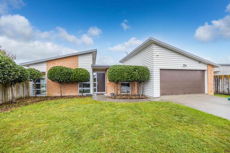 33 Chadwick Place Rototuna North_0