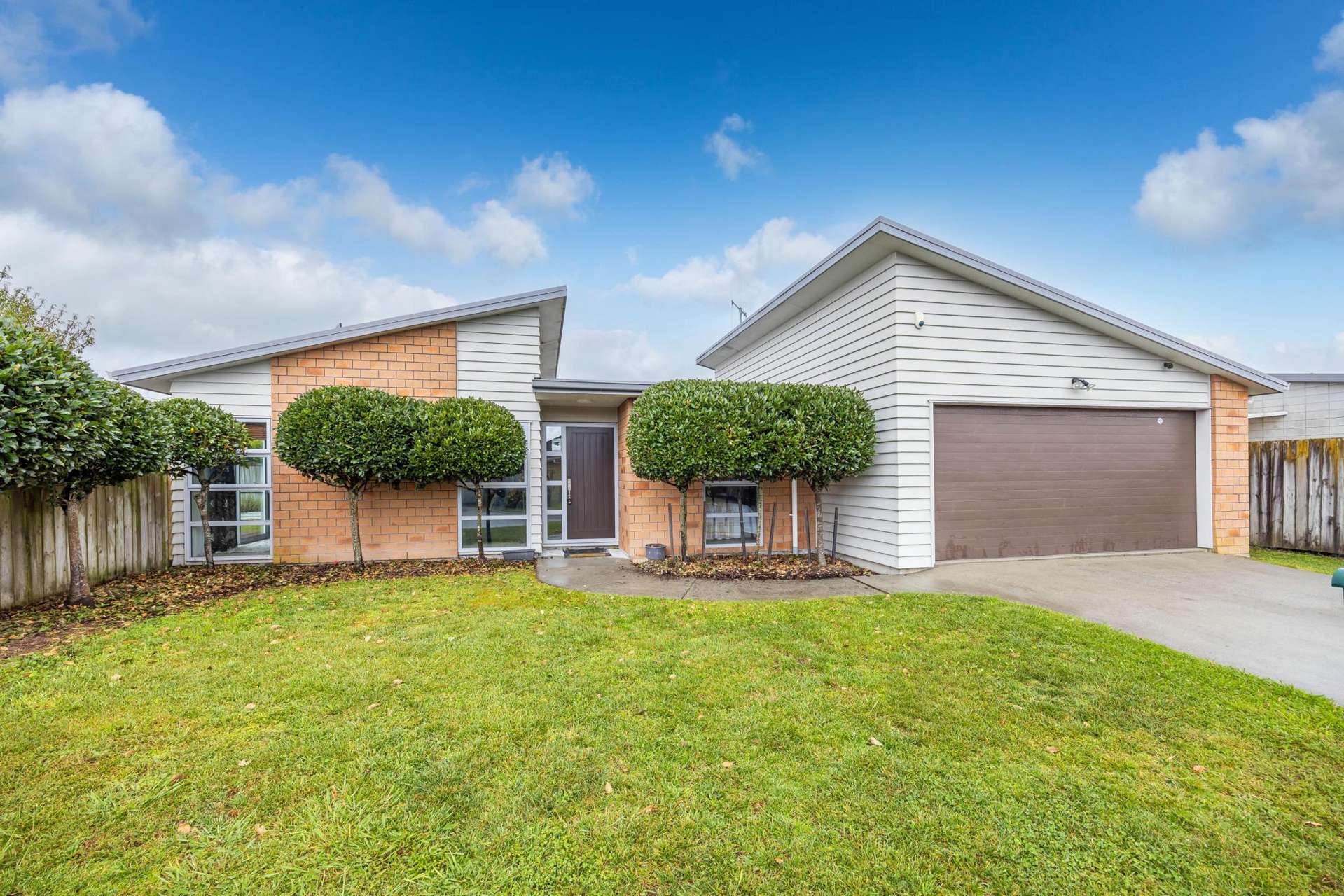 33 Chadwick Place Rototuna North_0