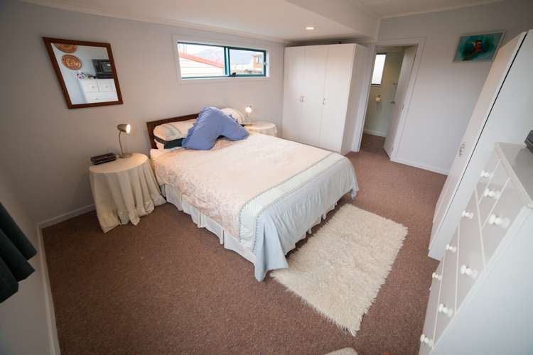 22b Lawson Burrows Crescent Te Anau_5