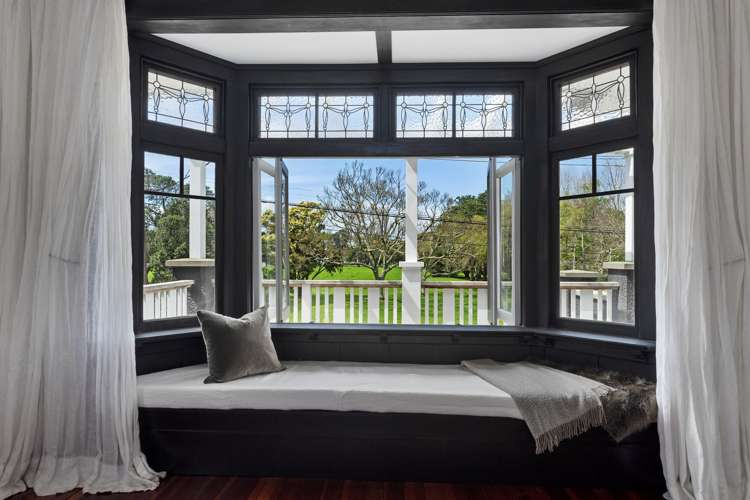 20 Seabreeze Road Narrow Neck_16