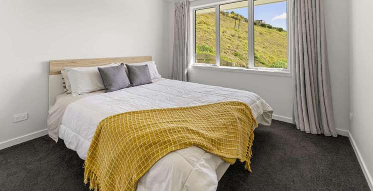 10E Village Lane Stoke_9