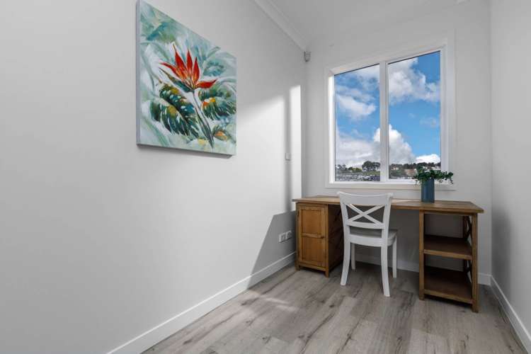 6 Percival Lane Silverdale_23