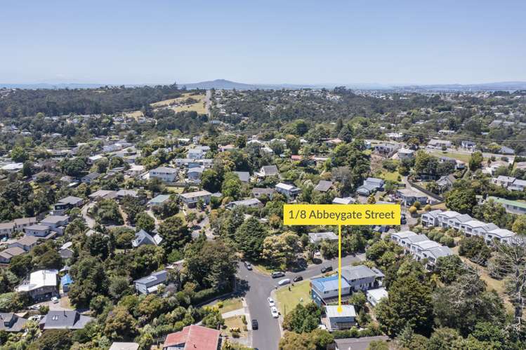 1/8 Abbeygate Street Birkdale_16