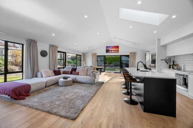 7 Hebbard Court Albert Town_1