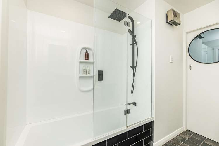 47 Old North Road Marchwiel_11