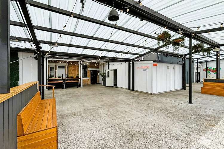 10-12 Broadway Papakura_14