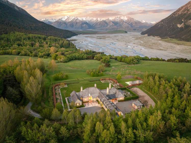 Mount Algidus Station_1