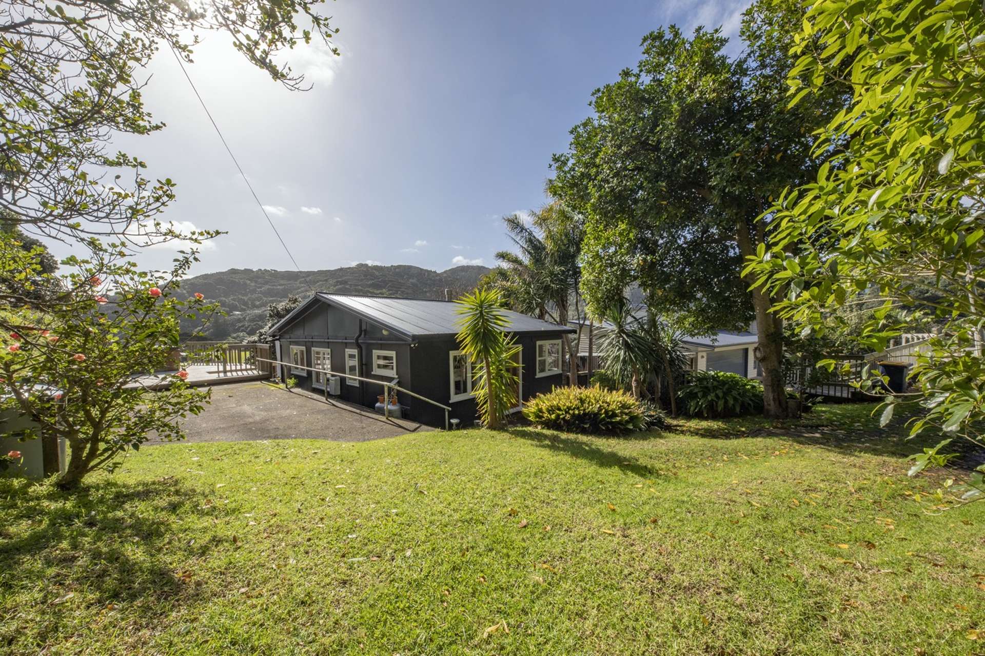 7 Beach Valley Road Piha_0