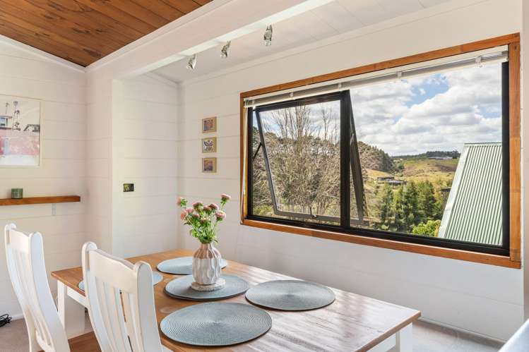 13 Lindaver Grove Merrilands_10