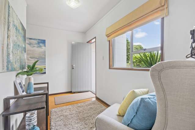 2/10 Pierce Road Milford_4
