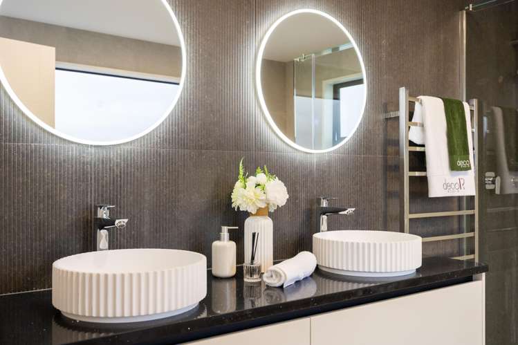 15 Pakirikiri Street Long Bay_17