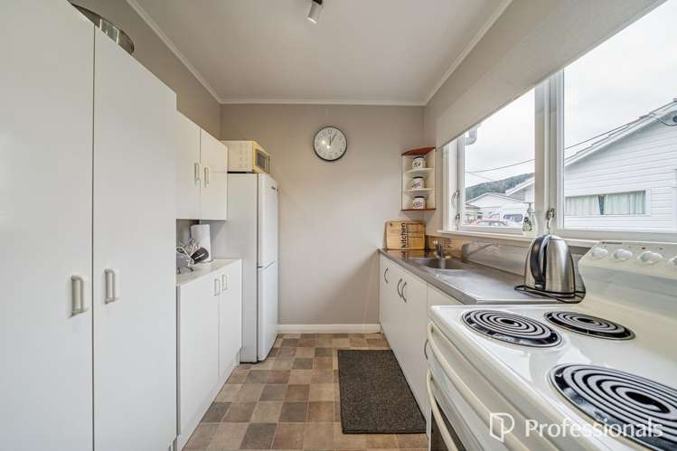 10/1079 High Street Taita_8