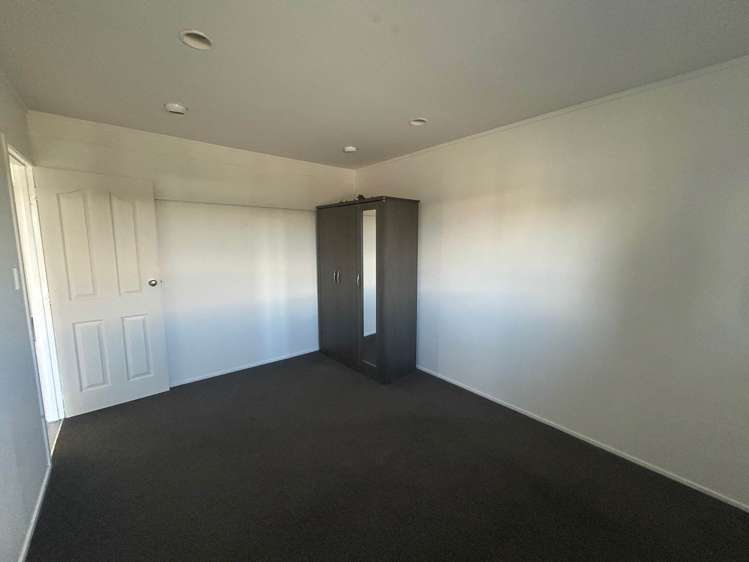 3/220 Riverhead Road Kumeu_10