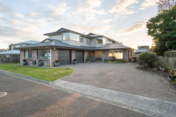 35 Thelma Place Lynmore_0