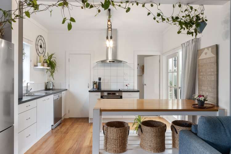 703 Ellison Road Parkvale_14