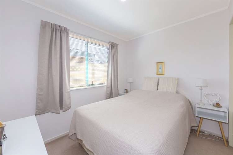 8 Angel Way Stanmore Bay_13