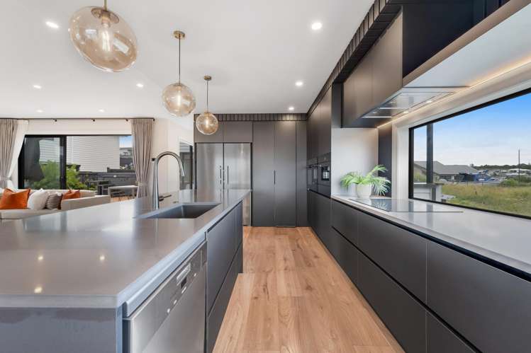 4 Hapukupuku Avenue Beachlands_9