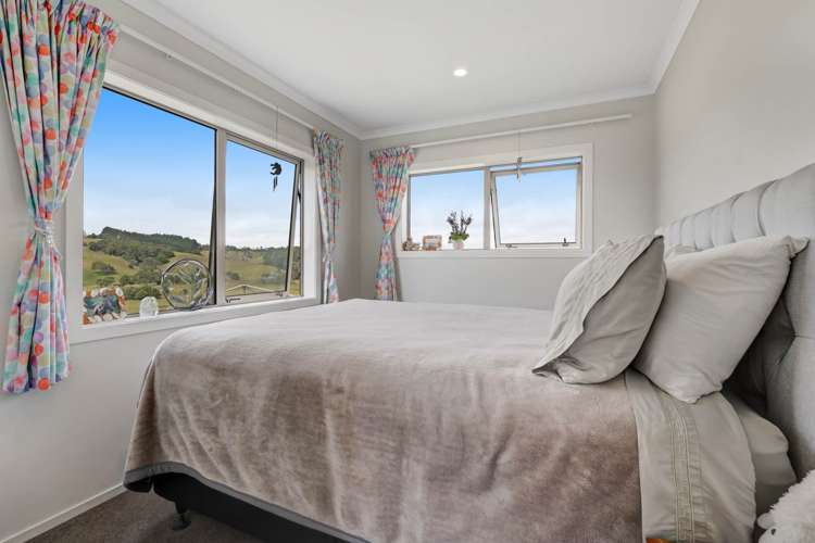 39 Inland Road Helensville_12