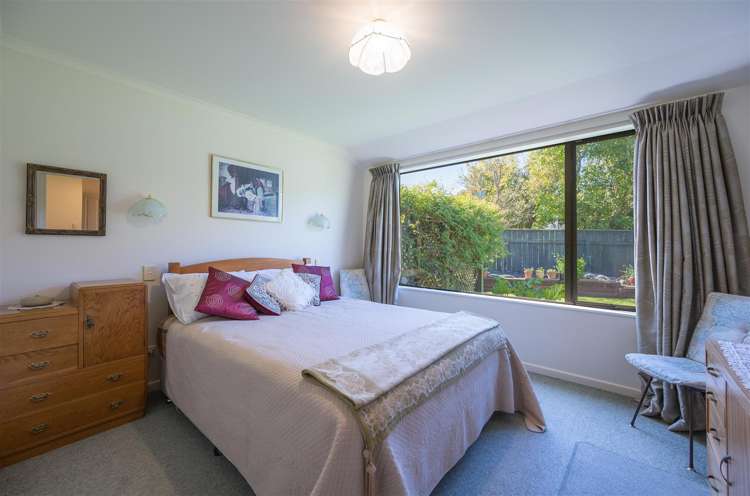 23 Trolove Place Stoke_10