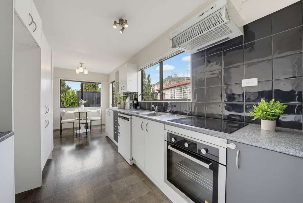 15 Hassan Drive_2
