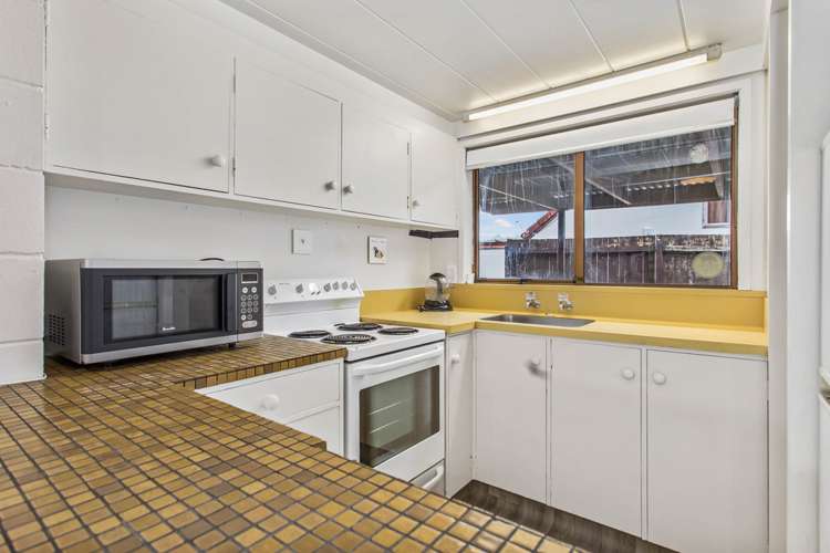 1/4 Burt Road Mount Wellington_3