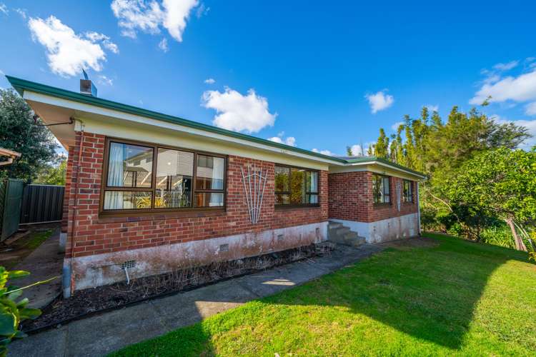 81 Buckland Road Mangere East_11