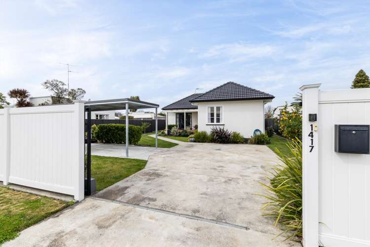 1417 Woodstock Avenue Mayfair_15