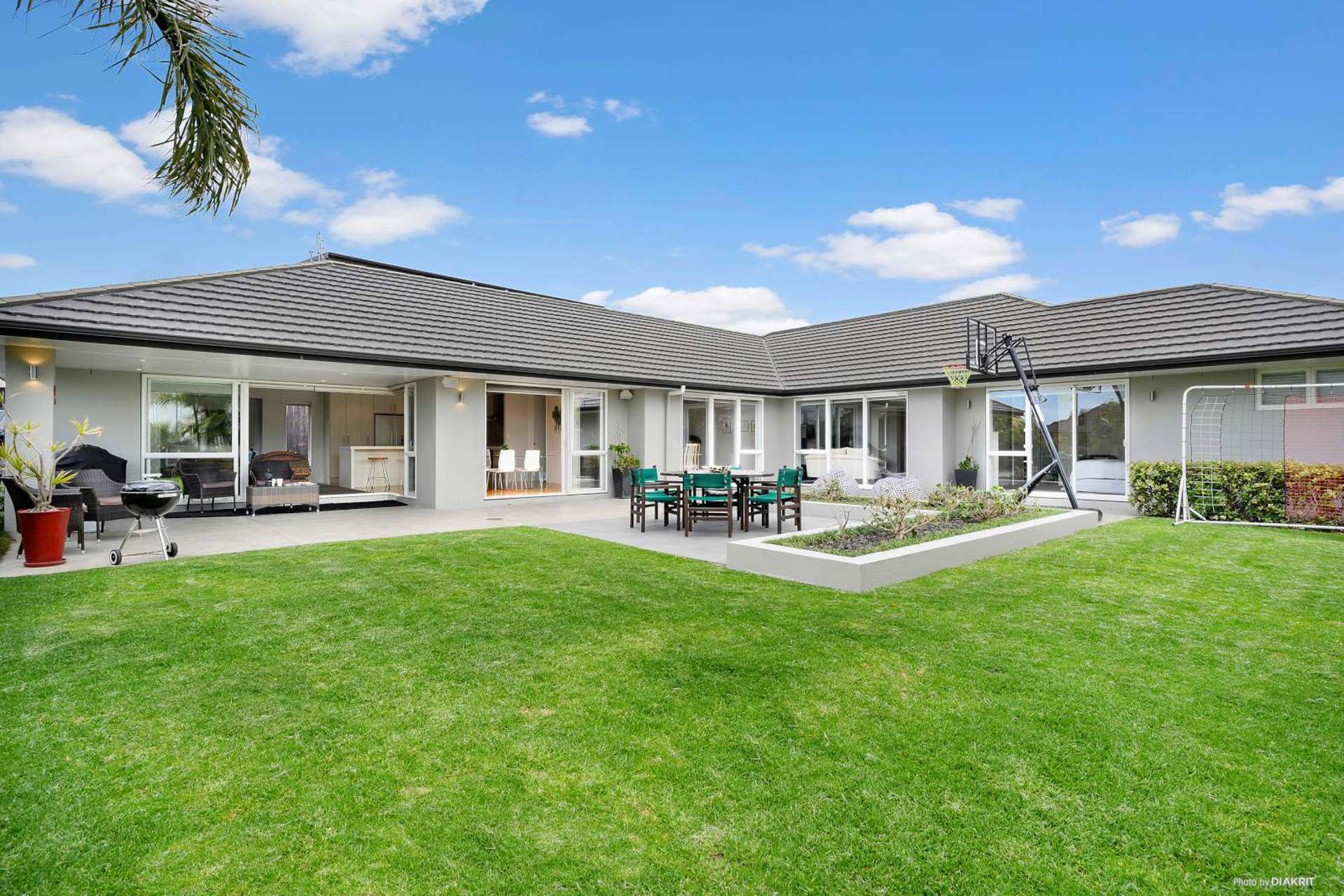 27 Intrepid Crescent Beachlands Manukau City Houses for Sale