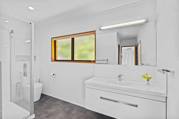 57 Weir Crescent Onerahi_20