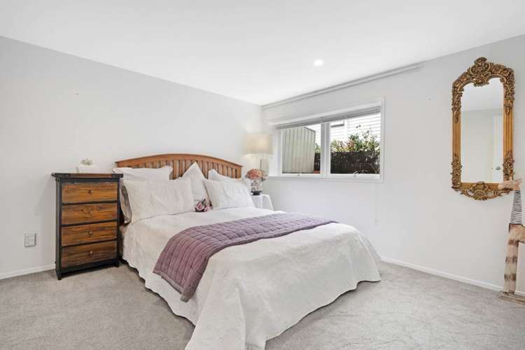 51 Bradbury Road Botany Downs_12