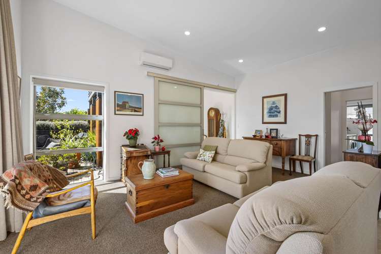 14 Corsair Crescent Burleigh_11