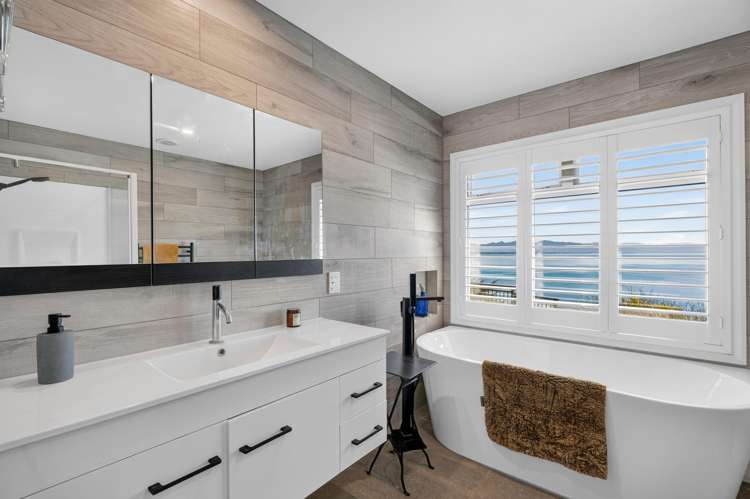 128 Princes Drive Britannia Heights_11