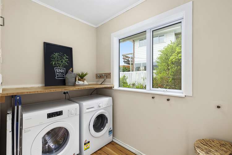 51 Winston Street Crofton Downs_16