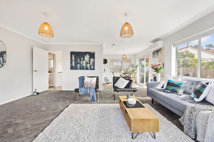 48 Bodi Place Te Atatu South_9