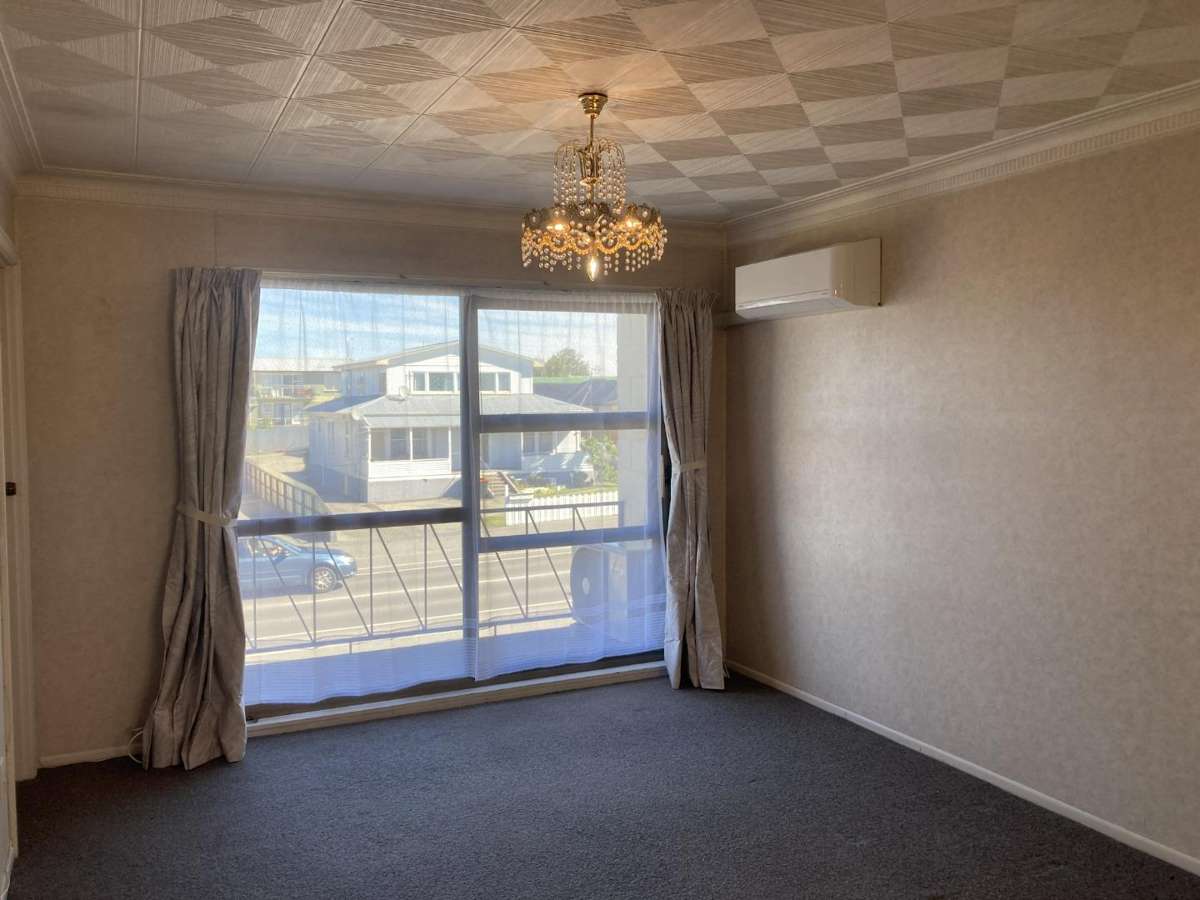 Great Location! 3
