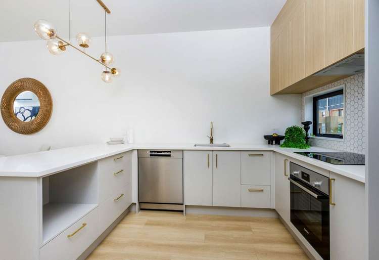 5 Papa Takaro Lane Flat Bush_5