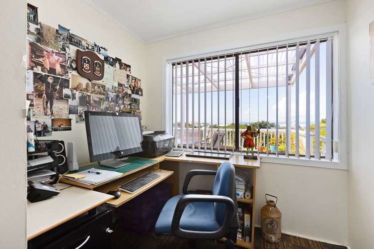 11 Sea View Road Leigh_13