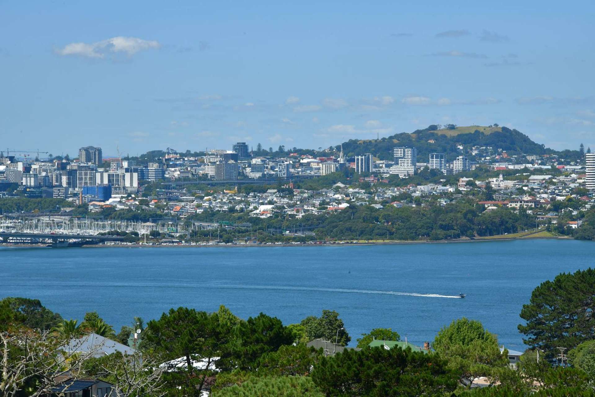 2/4 Huka Road Birkenhead_0